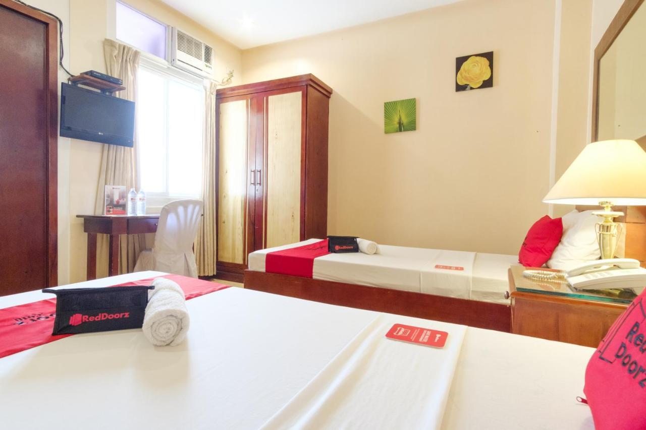 Reddoorz Near Camp Montelibano Hotel Bacolod Exterior photo