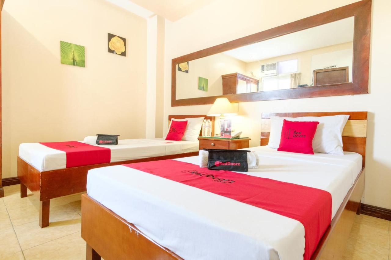 Reddoorz Near Camp Montelibano Hotel Bacolod Exterior photo