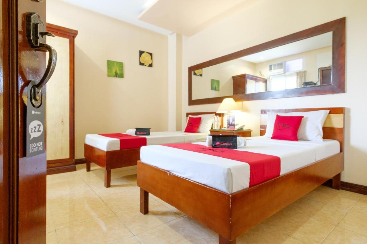 Reddoorz Near Camp Montelibano Hotel Bacolod Exterior photo