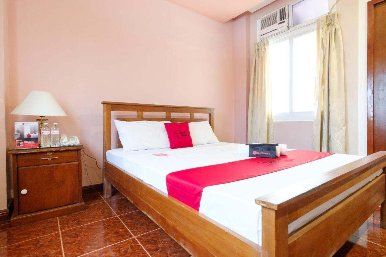 Reddoorz Near Camp Montelibano Hotel Bacolod Exterior photo